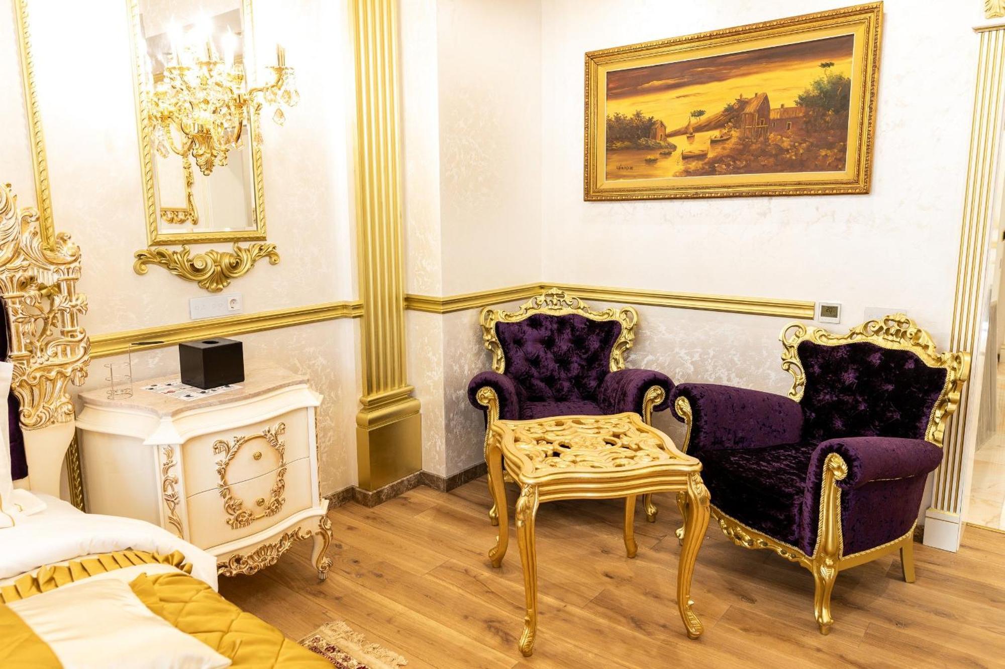 Royal Palace Luxury Hotel And Spa Khmelnytskyi Room photo